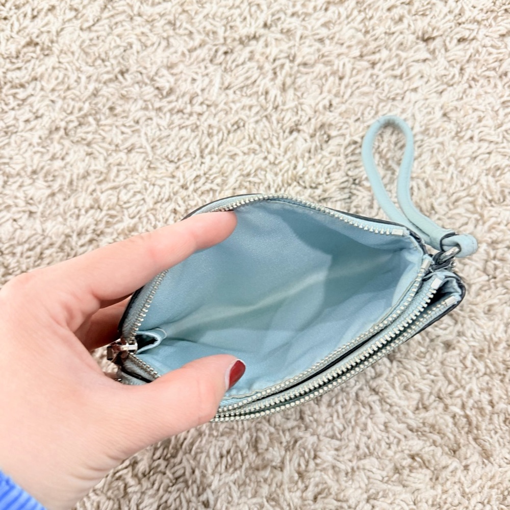 Coach Corner Zip Wristlet Pebbled Leather Mint Green - Picture 4 of 5